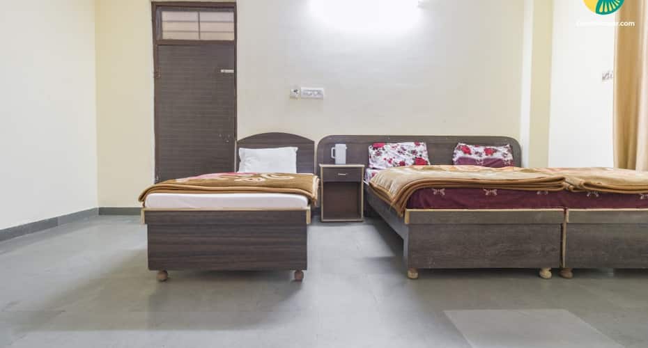 Cosy stay for a group of friends, Jaipur 3