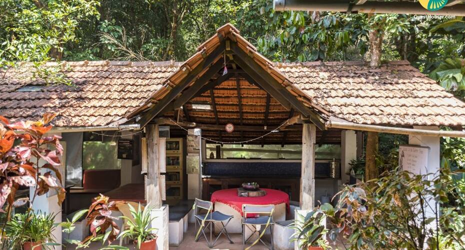 Tranquil abode ideal for a family getaway, Coorg 4