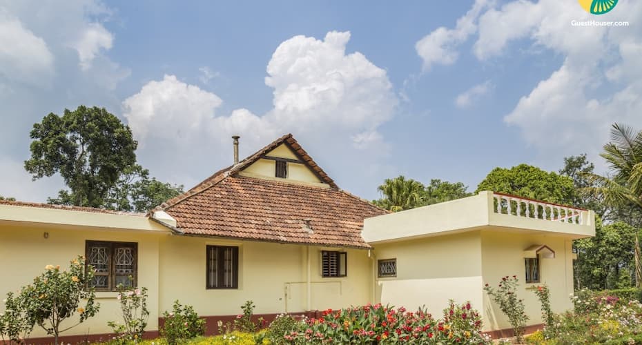 Traditional homestay for three, near Madikeri Fort, Madikeri 1