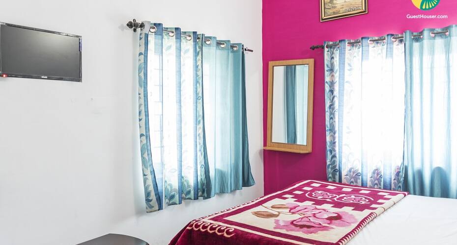 Well-appointed 2 BHK, a short walk from Ooty Lake, Ooty 3