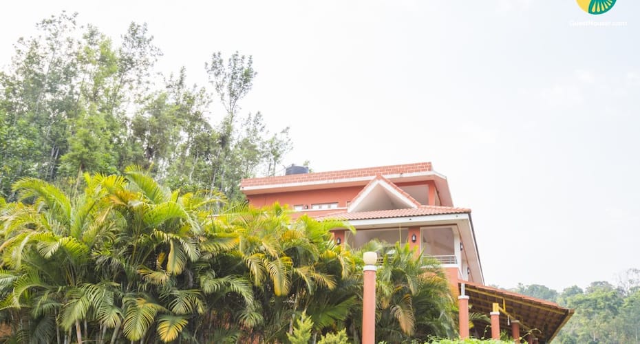 Hillside cottage room for a family, Madikeri 3