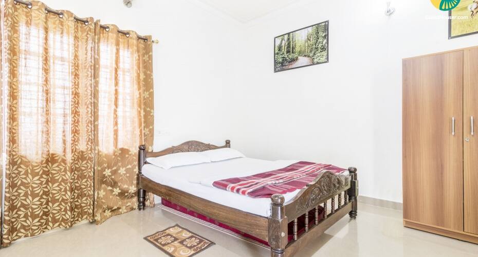 Well-furnished 3-BR homestay for a group getaway, Madikeri 2