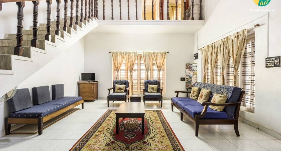 Room in a storybook cottage, Madikeri 2