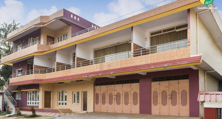 Tranquil 5-BR stay for those seeking modern comforts, Coorg 4
