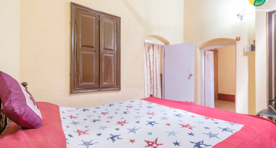 Rustic 5-BR abode for a large group, close to 800 m from Madikeri Fort, Madikeri 3