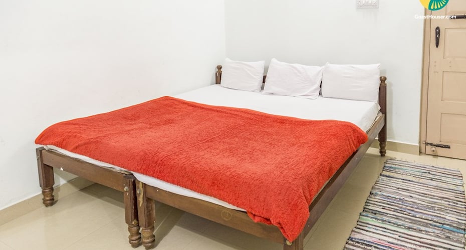 Restful retreat for a couple, 1 km from Madikeri Fort, Madikeri 3