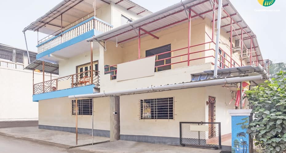 Vibrantly done stay for three, 750 m from Kihim Beach, Alibaug 1