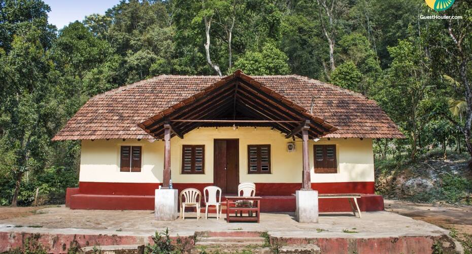 2 Bedroom Homestay in Madikeri, Madikeri 2