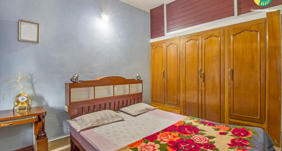 Rejuvenating 5-br Stay For A Group Holiday, Near 700 M From Raja's Seat Mantapa, Madikeri 1