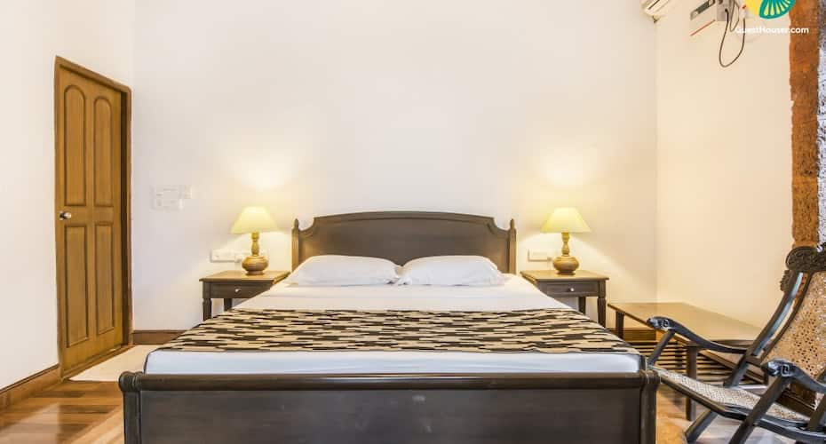 Lavish 1-bedroom villa with shared swimming pool, 270 m from Calangute Beach, Goa 3