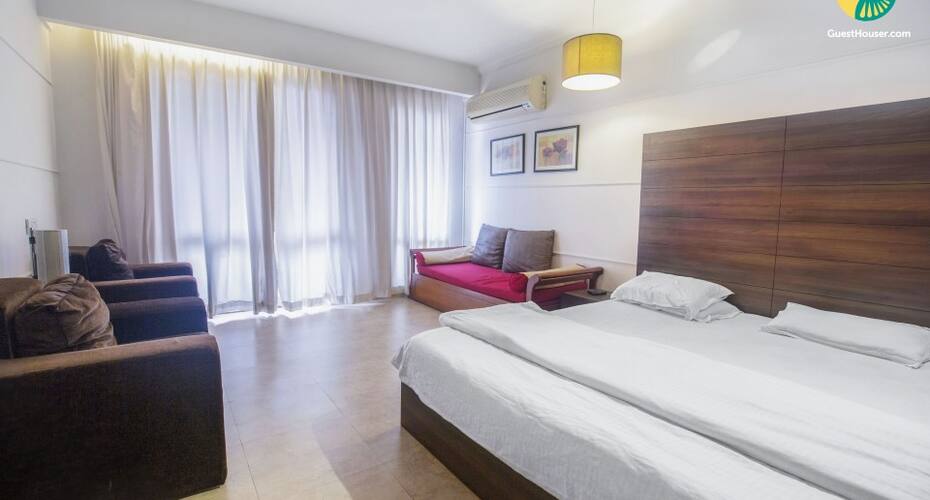 Sumptuous studio apartment with a swimming pool, Goa 4