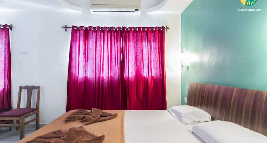 Boutique room for a beach holiday, 3.6 km from Calangute Beach, Goa 4