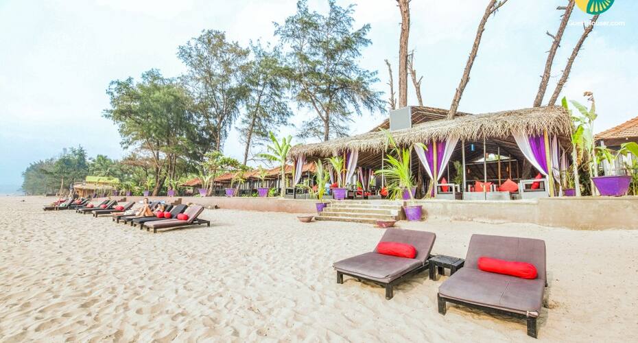 Mangalorean-roofed chic cottage overlooking the Agonda beach, Goa 3
