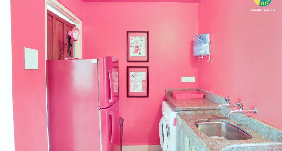Single room in a vibrant apartment with an expansive pool, Goa 2