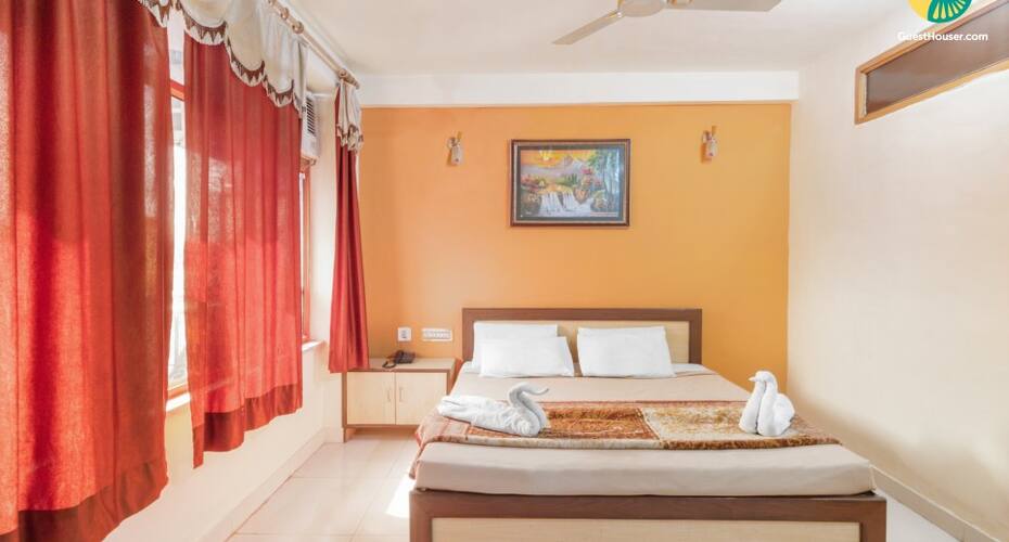 Homely abode with a well-tended lawn, Jaipur 3
