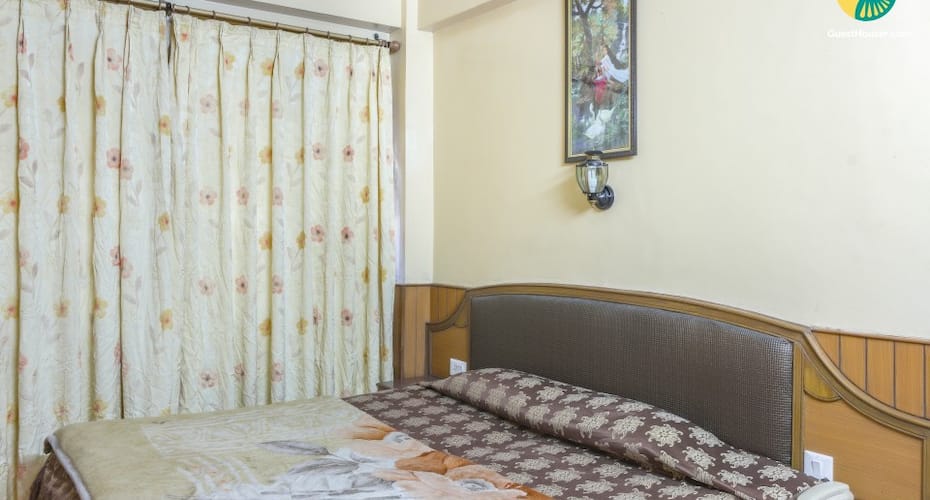Well-appointed boutique room for 3, 1.1 km from Mall Road, Shimla 3