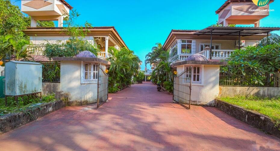 4-bedroom villa, 3.1 km from Baga Beach, Goa 1