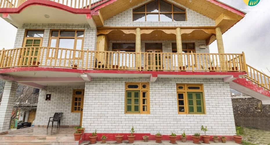 Private room with the comforts of a home, for backpackers, Chikmaglur 3