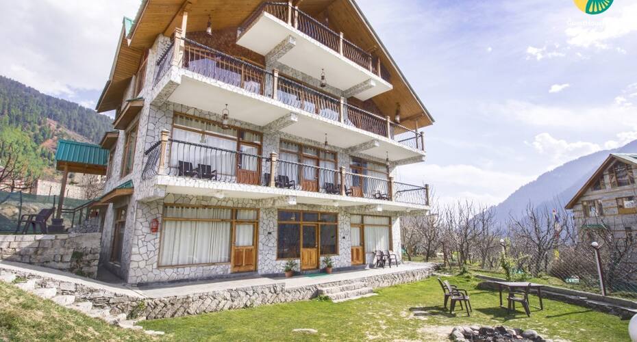 Well-appointed abode for a much-needed vacation, close to Mall Road, Manali 1