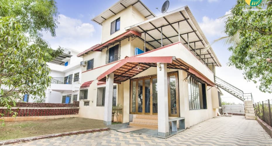 Peaceful 5-BR bungalow for a family reunion, Lonavala 4