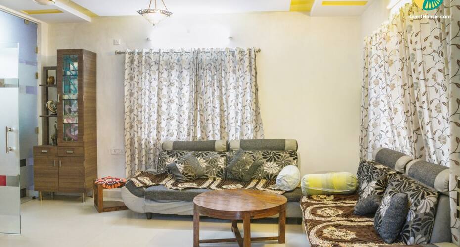 Commodious 3-BR bungalow, ideal for a large group, Lonavala 5