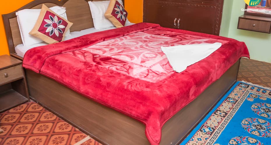 A place to stay for groups and friends, Dharamshala 2