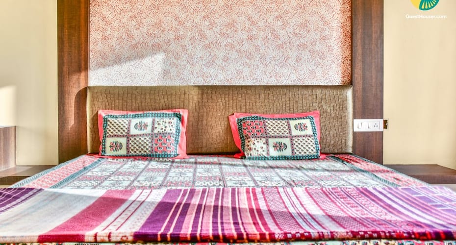 Pet-friendly three-bedroom bungalow for a family retreat, Mahabaleshwar 1