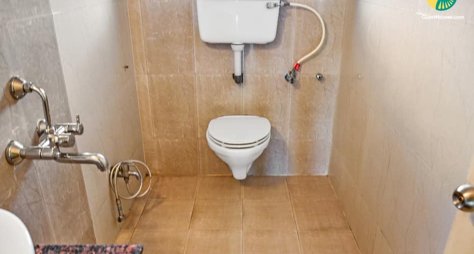 Pet-friendly three-bedroom bungalow for a family retreat, Mahabaleshwar 3