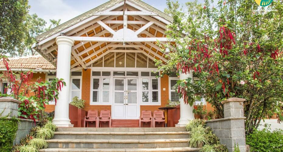 A charming stay with a well-tended lawn, Chikmaglur 4
