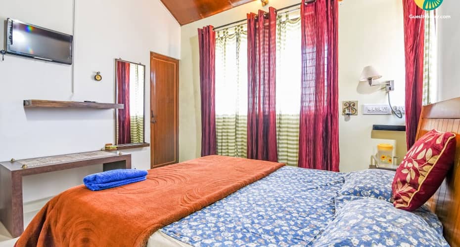 Idyllic retreat for three, 2 km from Rajas Seat, Madikeri 3