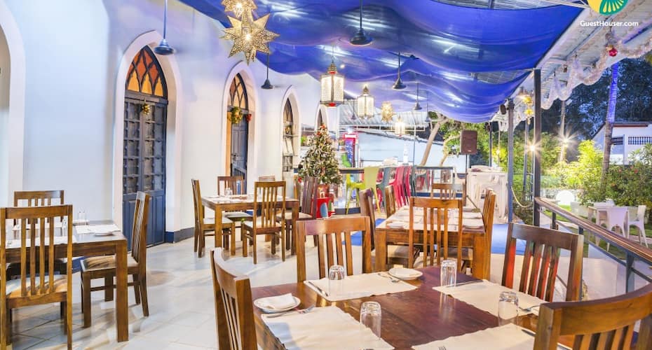 A vibrant stay for leisure travellers, 1.9 km from Baga Beach, Goa 2