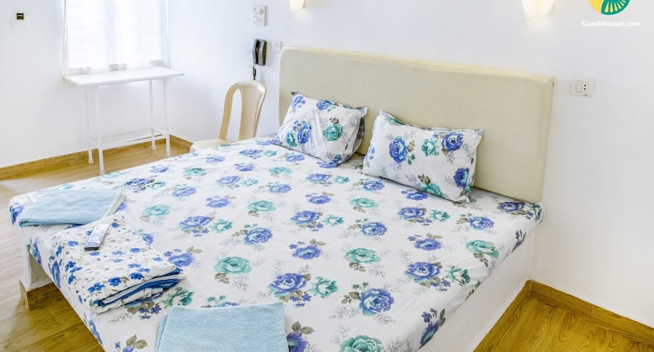 A vibrant stay for leisure travellers, 1.9 km from Baga Beach, Goa 3