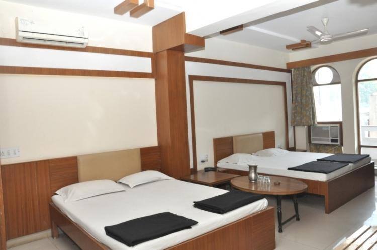 Hotel Amba Inn, Agra 3