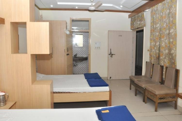 Hotel Amba Inn, Agra 4