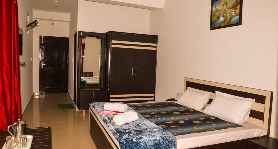 Hotel Satyadev Grand, Dalhousie 1