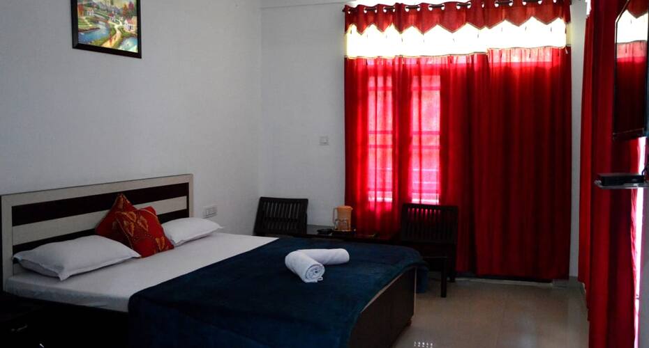 Hotel Satyadev Grand, Dalhousie 2