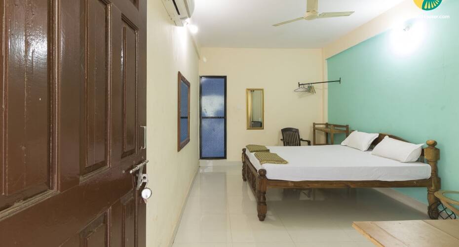Pleasant 1-bedroom guest house, Goa 4