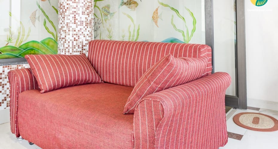 Well-appointed 8-BR bungalow with a serene view, Mahabaleshwar 2