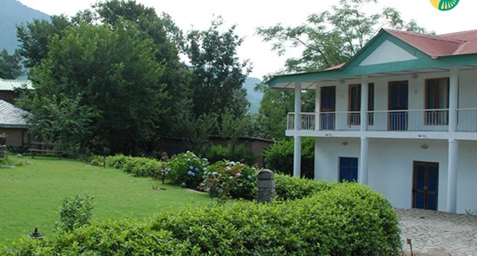 Private room in a boutique stay, Joginder Nagar 1