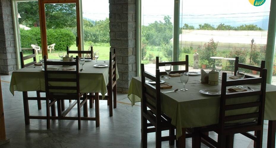 Private room in a boutique stay, Joginder Nagar 2