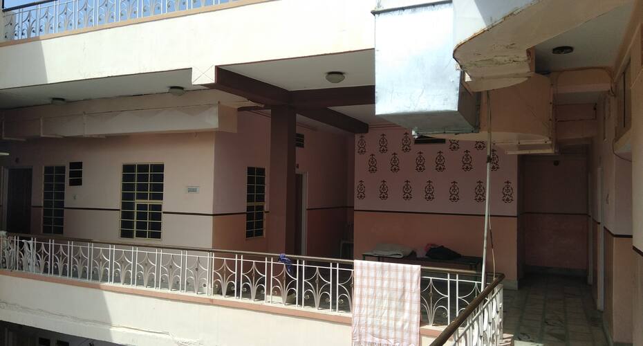 Bikaner Rajhans Hotel, Jaipur 1