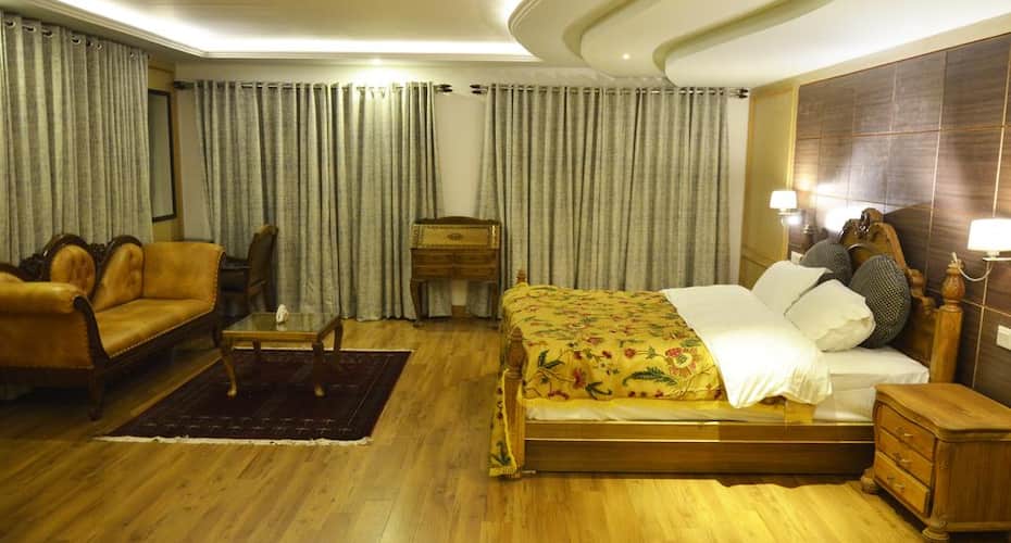 Kashmir Mahal Resort, Srinagar 3