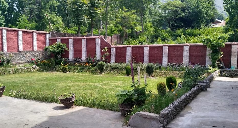 Joy Home Stay, Srinagar 2