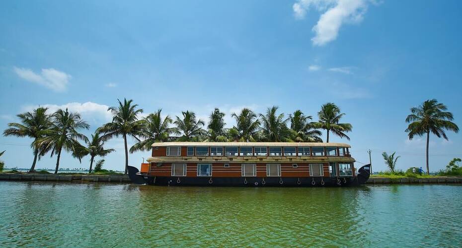 Tipsler Houseboats, Alleppey 1