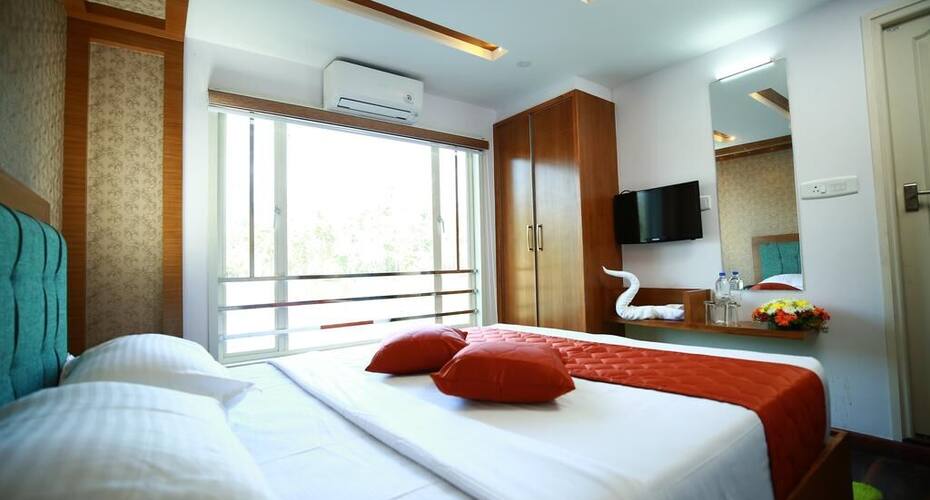 Tipsler Houseboats, Alleppey 2