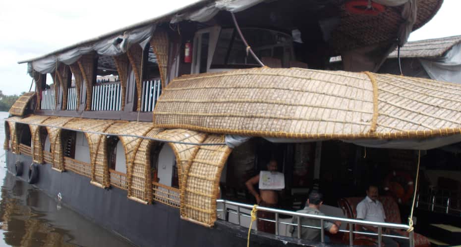 Venisa House Boat - Deluxe 4BH, Alleppey 1