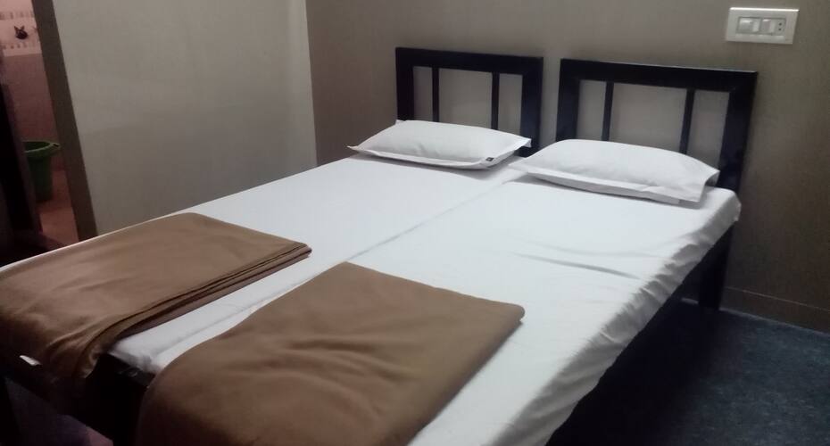Surabhi Paradise Boarding &Lodging, Chamarajanagar 3