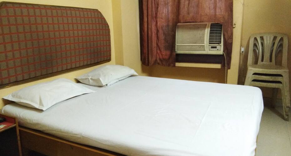 Mayuri Deluxe Lodge, Guntur 2