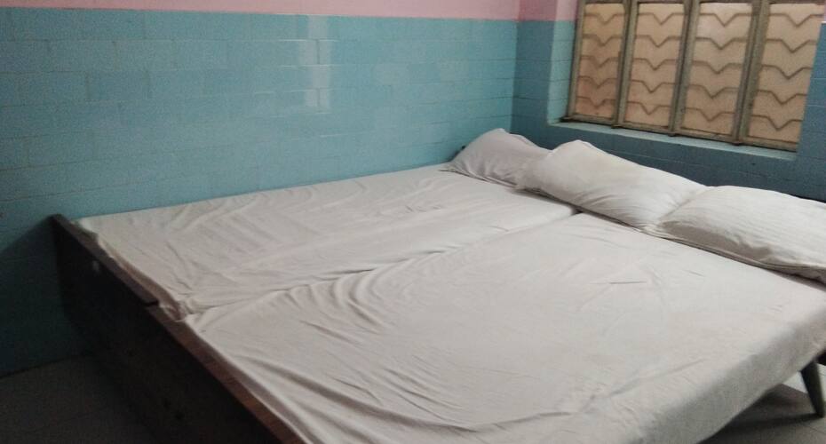Sai Deluxe Lodge, Guntur 2