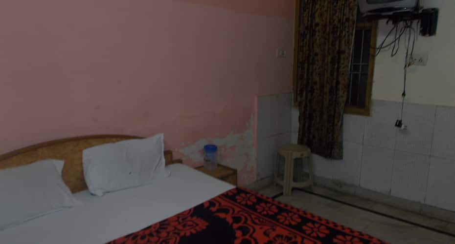 Hotel Taj Allish, Agra 3